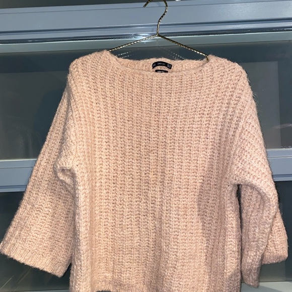 Dusty rose Italian yarn Zara knit size M 🤍 - Picture 1 of 3
